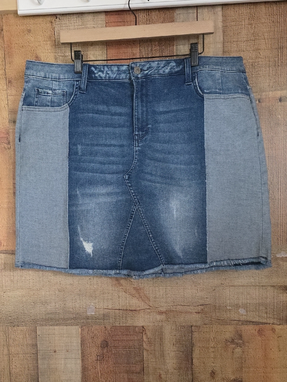 libby. edelman Two-Tone Blue Denim Panel Mini Skirt
